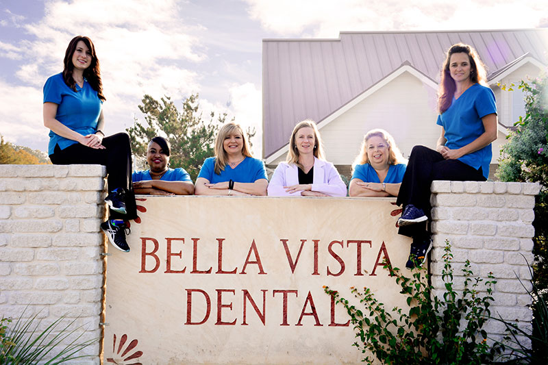 Bella Vista Dental Bella Vista 4 Smiles dentist in Seguin Texas Dr. Lara Perry and Dr. Federico Gonzalez